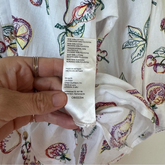 Anthropologie Pilcro Bella Embroidered Fruit Blouse XS - Picture 13 of 13